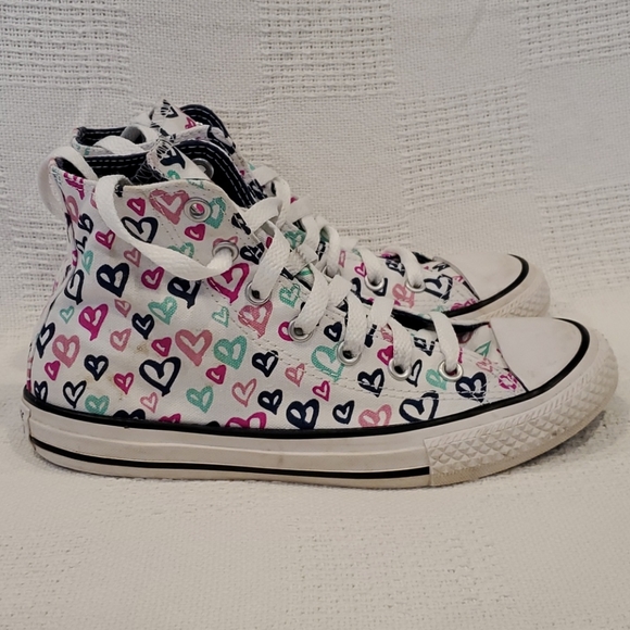 Kids Converse. Size 3. - Picture 2 of 8